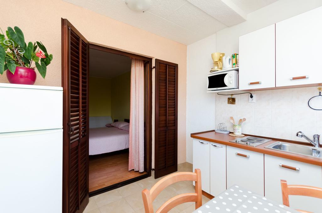 Apartments Elda 로비니 외부 사진