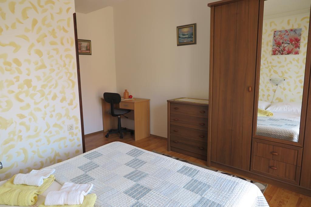 Apartments Elda 로비니 외부 사진