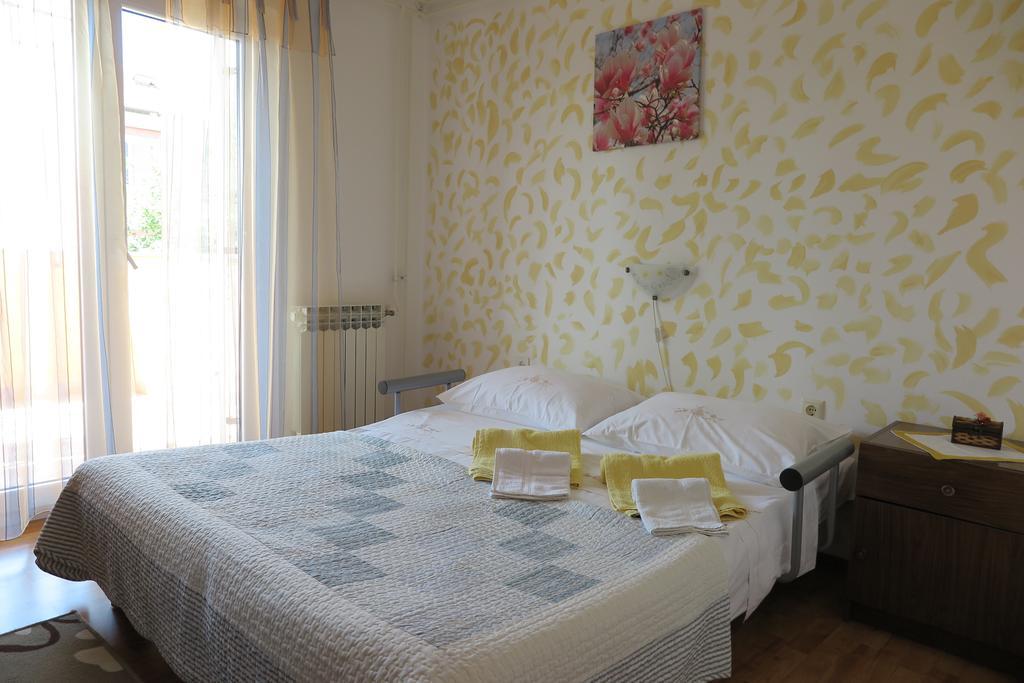 Apartments Elda 로비니 외부 사진