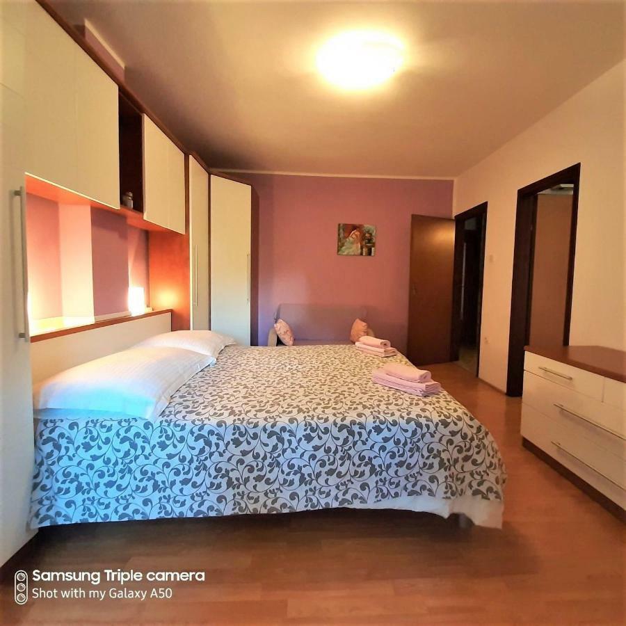 Apartments Elda 로비니 외부 사진